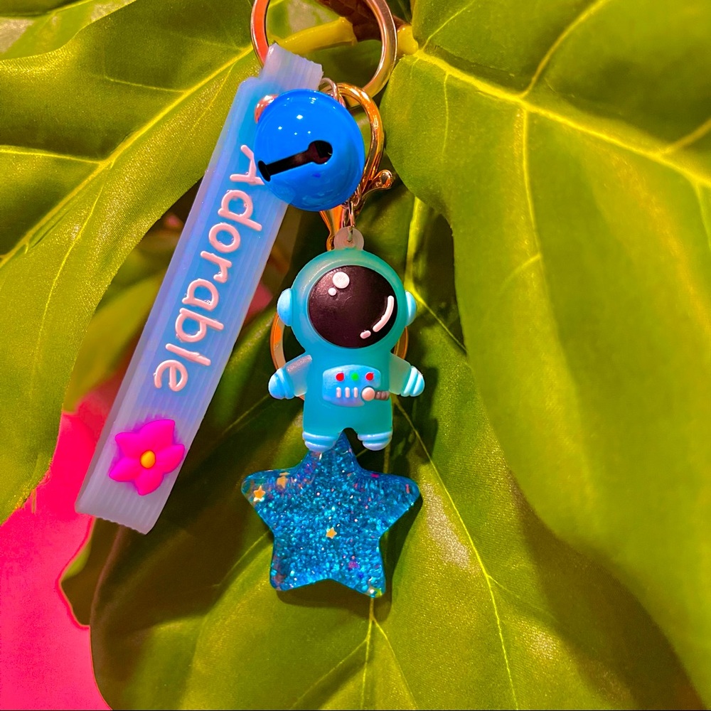 Blue Spaceman Glitter Keychain Set